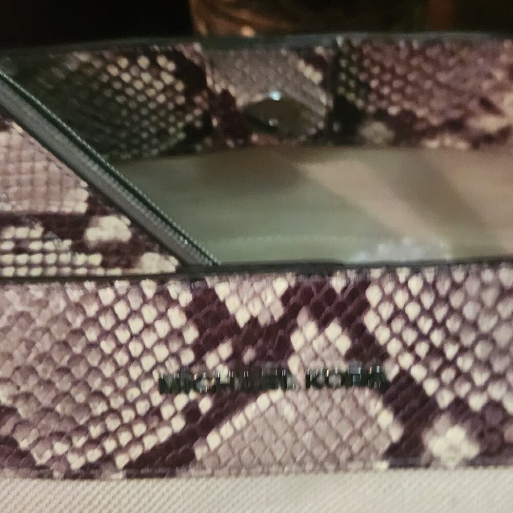 SAVED for : firstdownkicks Snake Print Michael kors  Tote with Wrist-let/Pouch - Picture 3 of 14